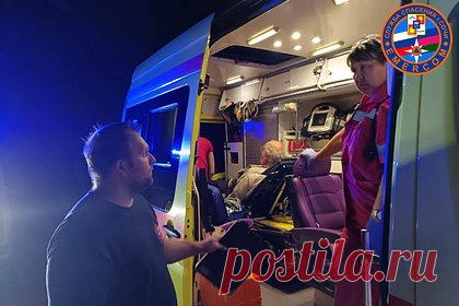 Туристы спасли почувствовавшего себя плохо в лесу российского пенсионера