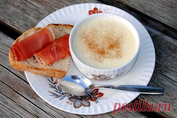 Rømmegrøt

Рёммегрёт (норв. Rømmegrøt)- сметанная каша. Это одно из самых вкусных традиционных блюд норвежской кухни.