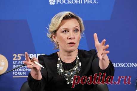 Захарова уличила Великобританию в лицемерии. Поведение Великобритании является преступным лицемерием. Об этом заявила официальный представитель российского Министерства иностранных дел Мария Захарова. Она уличила власти страны в том, что их представители возлагают цветы к Соловецкому камню на фоне участия их военных специалистов в подготовке удара по Севастополю.
