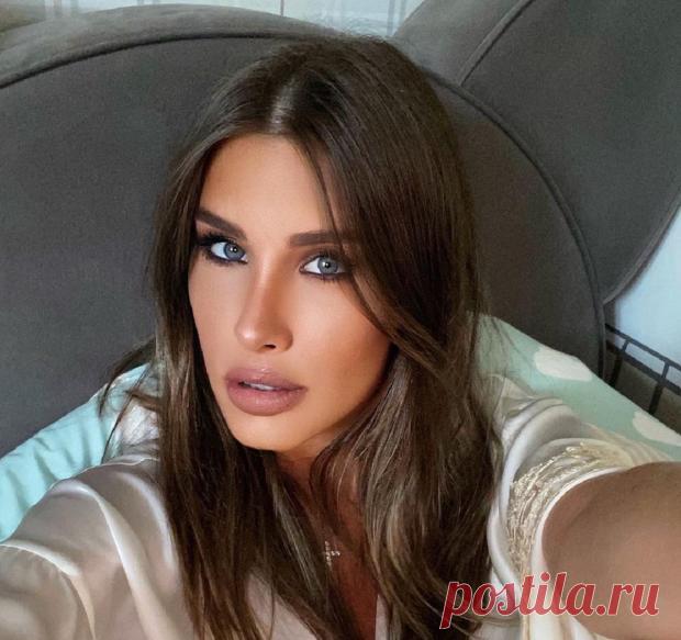 Кети Топурия и Адам Деньгов: певица показала новое фото с новорожденным сыном