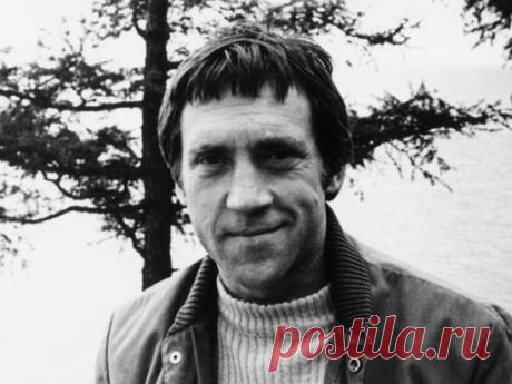 Перепетые песни Высоцкого Слушаем знакомые песни в непривычном звучании.