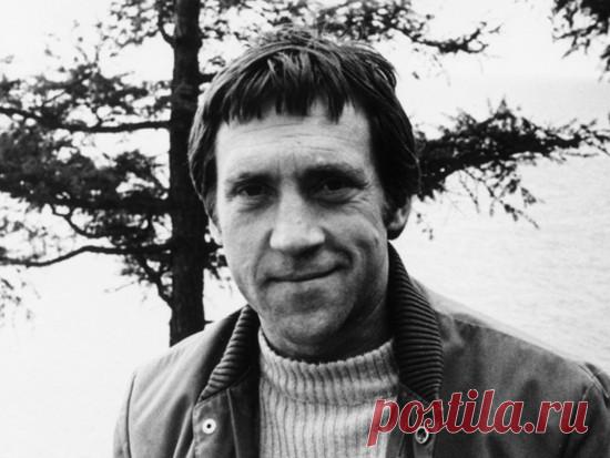 Перепетые песни Высоцкого Слушаем знакомые песни в непривычном звучании.