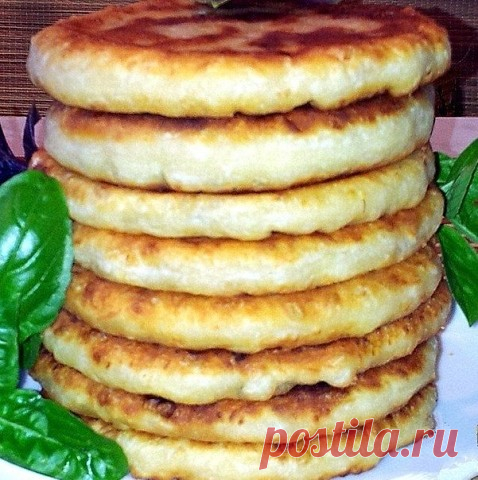 Сырные лепешки с начинкой.