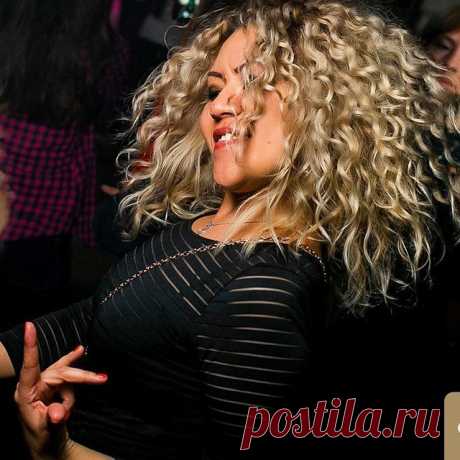 Everybody dance now