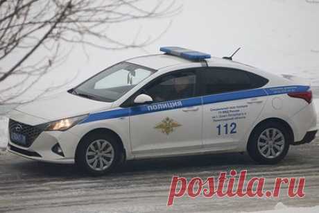 Россиянка обвинила православного блогера в растлении крестницы. В Петербурге полиция задержала 30-летнего православного блогера по подозрению в растлении 10-летней девочки. Обвинение в отношении мужчины выдвинула крестная ребенка. Она заявила, что он забрал девочку у матери и поселился с ней в одной комнате. Сейчас несовершеннолетняя находится в центре социальной помощи.
