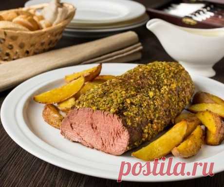 ГОВЯЖЬЯ ВЫРЕЗКА, ЗАПЕЧЕННАЯ В ОРЕХОВОЙ КОРОЧКЕ