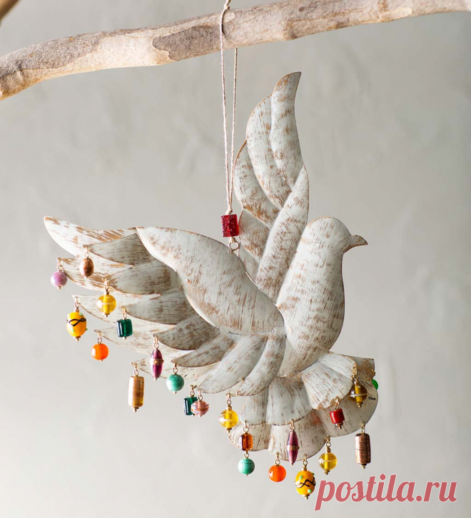 Whitewash Peace-Inspired Metal Dove Wall Chime | Decorative Objects | Home Accents | Home Décor | VivaTerra Our Whitewash Peace-Inspired Metal Dove Wall Chime from India features 22 charms of vibrant glass beads, each uniquely handcrafted. Hanging from 6.5