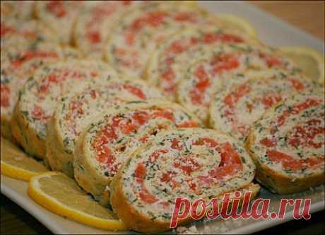 Рулет с зеленью и красной рыбой - изысканное объеденье)).