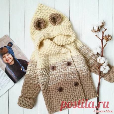 Короткое пальто спицами с описанием
https://prjaga.ru/vyazanie-dlya-detej/palto-kurtochka/..