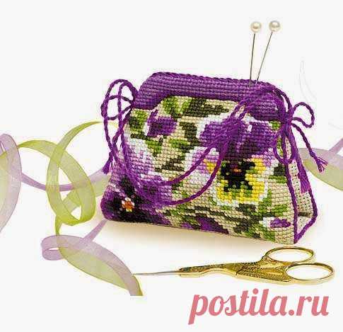 Вышивалка: Игольница-сумочка "Анютины глазки"