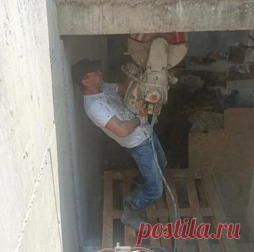 Компания «Алмазный мастер» оказывает полный комплекс услуг по алмазному бурению, сверлению отверстий и резке строительных материалов с применением алмазного инструмента. Заказчиками выступают как юридические, так и физические лица, а география работ охватывает Сочи и территорию Краснодарского края.