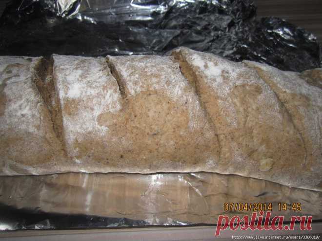 ржаной хлеб с кофе и прецем