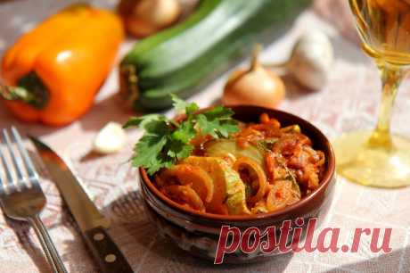 Кабачки в томатно-луковом соусе - пошаговый рецепт с фото - как приготовить, ингредиенты, состав, время приготовления - Леди Mail.Ru
