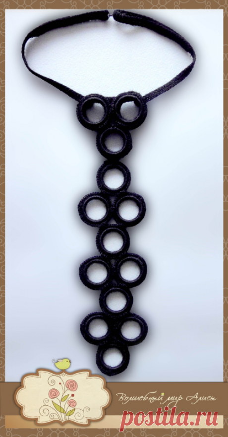 Волшебный мир Алисы: Галстук декоративный крючком