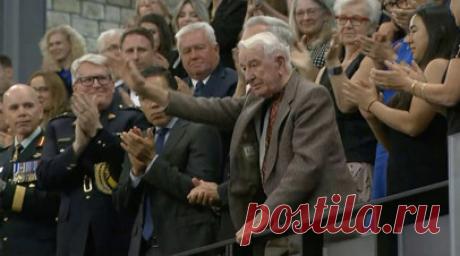 Посол Степанов: Россия может запросить экстрадицию украинского нациста из Канады. Россия после инцидента с чествованием украинского нациста Ярослава Гуньки в парламенте Канады может направить запрос на его экстрадицию, заявил российский посол в Оттаве Олег Степанов. Читать далее