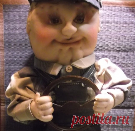 РУКОДЕЛОЧКИН ДОМИК    Как сделать куклу-футляр (мини-бар) - фото МК      https://www.liveinternet.ru/users/pawy/post246048636/    Автор   Галина