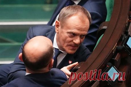 Депутаты польского сейма выдвинул кандидатуру Туска на пост премьер-министра. Депутаты парламента (Сейма) Польши выдвинули кандидатуру лидера польской оппозиции Дональда Туска на пост премьер-министра страны. Как сообщает издание, 248 членов нижней палаты парламента поддержали выдвижение на пост Туска. В свою очередь, 201 депутат проголосовал против.