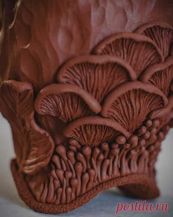 Finishing up a woodland mug. I don’t know if I’ll have more than four of these in my next update, but this will be one of them. | Instagram