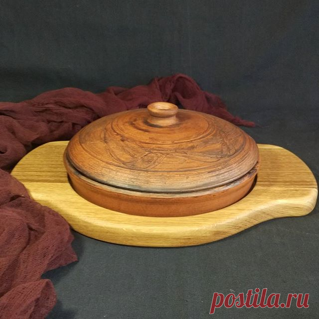Всем привет)🔥 Новинка🔥 - кеци + подставка из дуба от @manufaktura_golubinyh . #gonchar_master_вналичии Я тааак давно ее ждала, что еще целую неделю после получения никак не решалась вам показать 🙈😂 Это потому что я балдею от ощущений, когда беру в руки эту деревянную красоту🌳😍. А еще теперь у меня есть их (@manufaktura_golubinyh ) лопатки - их не покажу, и никому не отдам))).
.
Кеци с крышкой. Диаметр дна 20,5см. 👛1200₽.
Поставка для кеци из дуба. 34х25см. 👛1300₽.
...