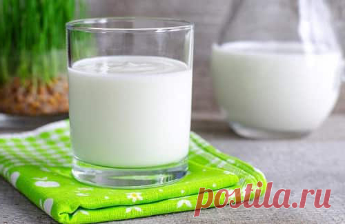 Какие продукты можно есть на ночь без вреда для фигуры? - Журнал для женщин Перекусите перед сном без угрызения совести! 1. Стакан кефира. Если голод не дает уснуть, это одно из лучших средств. Не забудьте добавить в кефир немного корицы или имбиря, так вы запустите сжигание жира во время сна. 2. Грейпфрут. Вкусно и полезно, не отложится в жир. Он обладает так называемой «отрицательной» калорийностью, то есть организм тратит […]