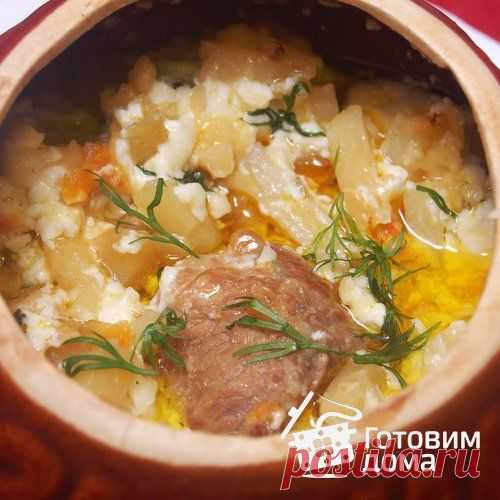 Мясо, запеченное с грибами и картофелем