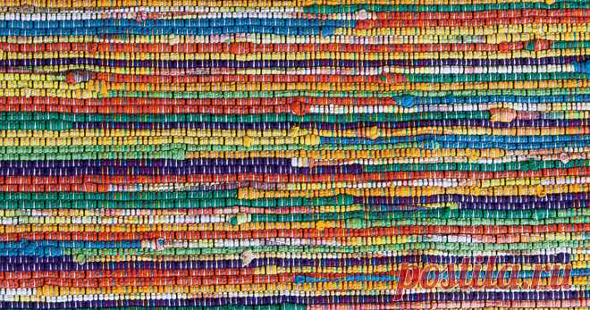 Free Rag Weaving Tutorial Want to try your hand at weaving with rags.  Download this free pdf and get started on one of the three projects.