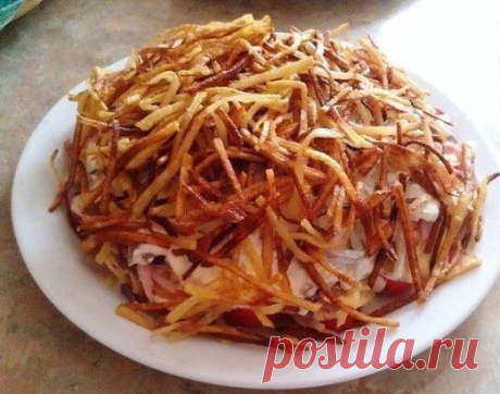 Слоёный салат &quot;Блондинка&quot;.Пальчики оближешь! Вкуснотища необыкновенная! Все секреты приготовления! только в нашем официальном источникe по ссылке: ►►►  io.ua/www.php?w=https://exchefpovar.blogspot.com/2015/06/blog-post_53.html .Приятного аппетитa, надеюсь, вам понравится!