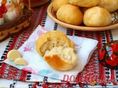 Балабухи Балабухи - вкусные хлебные булочки, которые идеально подавать к первым блюдам. Приготовить балабухи очень просто из самых доступных ингредиентов.