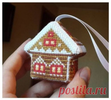 Елочная игрушка, вышитый крестом домик / Вышивка крестом, Декор / В рукоделии
