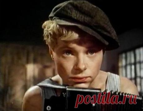 Отечественные кинозвезды, перед которыми никто не мог устоять - Pics.Ru