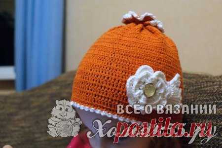 Весенняя шапочка для девочки крючком