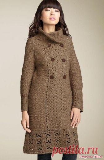 Вязаное пальто от Дианы вон Фюнстенберг Всем привет! Вот и мой новый онлайн Опрос был здесь https://www.stranamam.ru/  3 года назад попалась эта красота мне на глаза и загорелась желанием связать это пальто Как связать не знала.