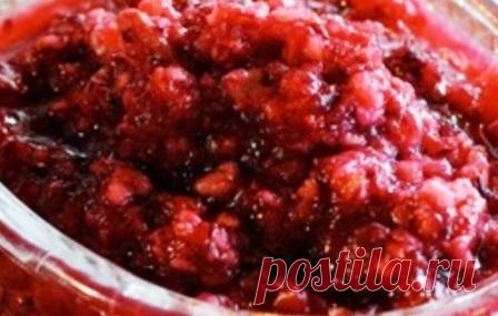 Рулет свинина с клюквой в духовке