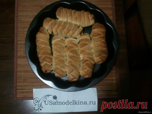 Булочка с сосиской «Косичка»