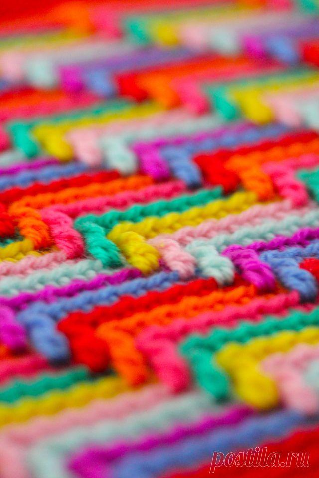 Жизнерадостный плед крючком "Слезы индейца".