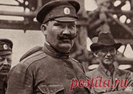 Как и многие исторические персонажи, казаки мифологизированы. По мнению многих, они больше похожи на ряженных, а казачество в стиле «Тихого Дона» осталось где-то в далеком прошлом. Но что мы знаем о казаках и их политических взглядах? Один из самых ярких казачьих образов связан с личностью Григория Семенова. В современной прессе он предстает настоящим носителем казачьей идеи, бесстрашным борцом за Российскую империю, и жертвой большевистского режима.