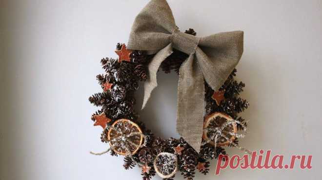 Как сделать новогодний венок из шишек своими руками (мастер-класс) | Вдохновение (Огород.ru)