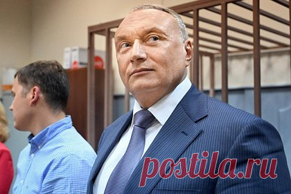 Дело собравшегося на СВО экс-сенатора рассмотрят присяжные