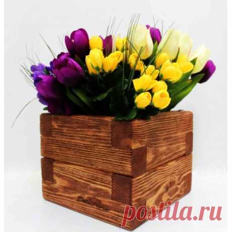 Деревянные кашпо для цветов и комнатных растений, а так же для балконов, террас, офиса и Вашего сада. Данные кашпо - это эксклюзивная ручная работа, которая очаровывает своей красотой.

Массив дерева, металлический каркас.
Размеры:​ 20х20х16 см.
Обьем: ​2,1 л.