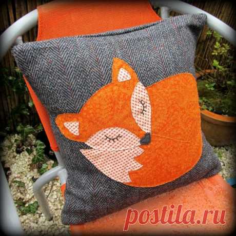 Snoozy fox cushion, snoozy fox pillow