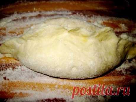 Тонкие жареные пирожки-лепешки с картошкой на кефире. Вкусный бабушкин рецепт | Мама знает...