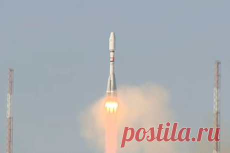 Ракету со спутником «Ресурс-П» №4 установили на стартовый стол. Ракету «Союз-2.1б» со спутником дистанционного зондирования Земли «Ресурс-П» №4 установили на стартовый стол комплекса №31 космодрома Байконур, сообщили в «Роскосмосе». Аппарат предназначен для дистанционного зондирования Земли, а также регионального и локального мониторинга ее поверхности.