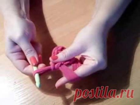 Вязание круглого коврика из нарезанных тканевых полосок крючком