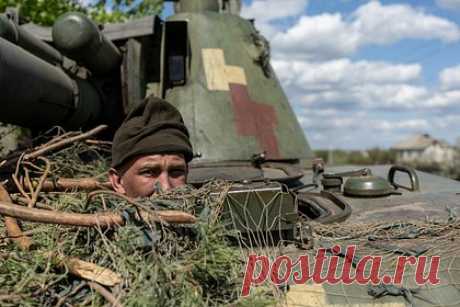 ВСУ попытались прорваться у Давыдова Брода. Вооруженные силы Украины предприняли попытку прорыва у населенного пункта Давыдов Брод в Херсонской области. Части ВДВ при поддержке артиллерии 42-й мотострелковой дивизии отразили все атаки и удержали позиции, сообщили военкоры. По их данным, украинские военные понесли большие потери в личном составе и бронетехнике.