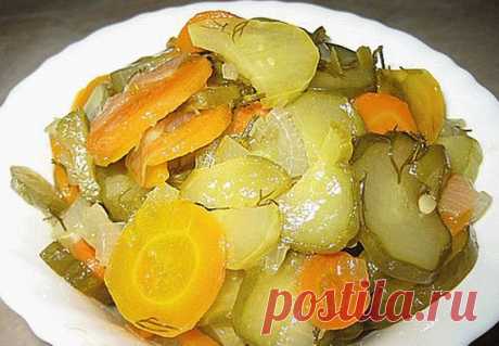 Салат из огурцов &quot;Зимний&quot; - рецепт на столько простой, на столько и вкусный