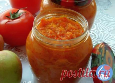 Аджика яблочная очень вкусная
Ингредиенты:
2,5 кг помидоров
1 кг яблок (антоновка)
1 кг моркови
1 кг сладкого перца
1 стакан сахара
1 стакана растительного масла
3 стручка горького перца
200 гр измельченного чеснока
Соль
Рецепт приготовления аджики яблочной очень вкусной:
Сначала помидоры, яблоки, морковь и сладкий перец пропустить через мясорубку с мелкой решеткой и кипятить 1 час. После кипячения добавить сахар, подсолнечное масло, горький перец, чеснок и соль. Не кипятить, а т