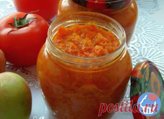 Аджика яблочная очень вкусная
Ингредиенты:
2,5 кг помидоров
1 кг яблок (антоновка)
1 кг моркови
1 кг сладкого перца
1 стакан сахара
1 стакана растительного масла
3 стручка горького перца
200 гр измельченного чеснока
Соль
Рецепт приготовления аджики яблочной очень вкусной:
Сначала помидоры, яблоки, морковь и сладкий перец пропустить через мясорубку с мелкой решеткой и кипятить 1 час. После кипячения добавить сахар, подсолнечное масло, горький перец, чеснок и соль. Не кипятить, а т