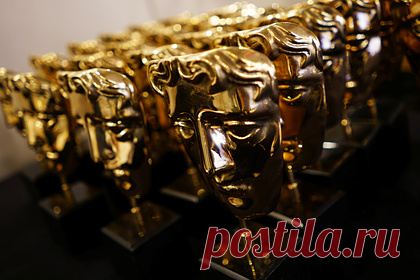 Британцы ворвались на премию BAFTA в знак протеста. Около 20 молодых активистов в знак протеста ворвались на премию Британской академии кино и телевизионных искусств (BAFTA), которая проходила в Лондоне. Таким способом они хотели привлечь внимание к проблеме изменения климата, сообщает The Guardian. Премия проходила в концертном зале Альберт-холл.