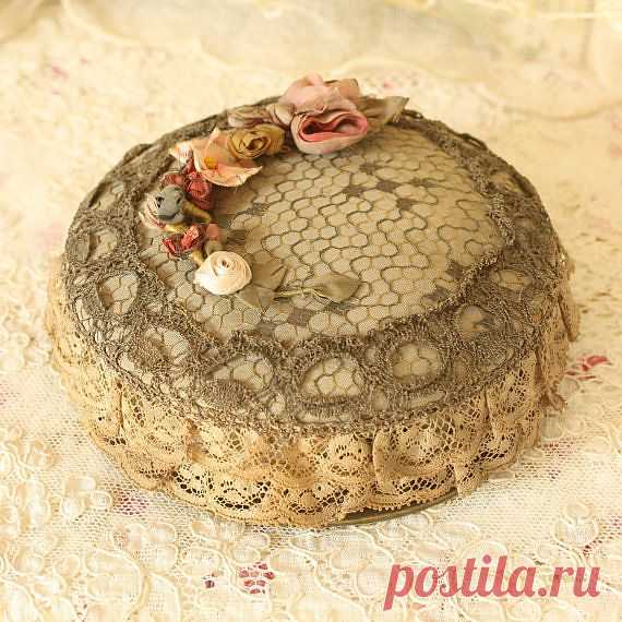Antique French 1920's Silk RIbbon Work Powder от TheFrenchLaundry