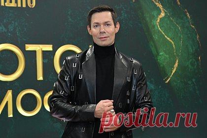 Известный певец пожаловался на отсутствие жилья и попросил квартиру на день рождения